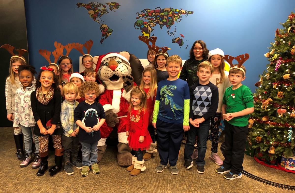 children with Santa Paws