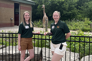 adult-volunteers-kenya-300x200